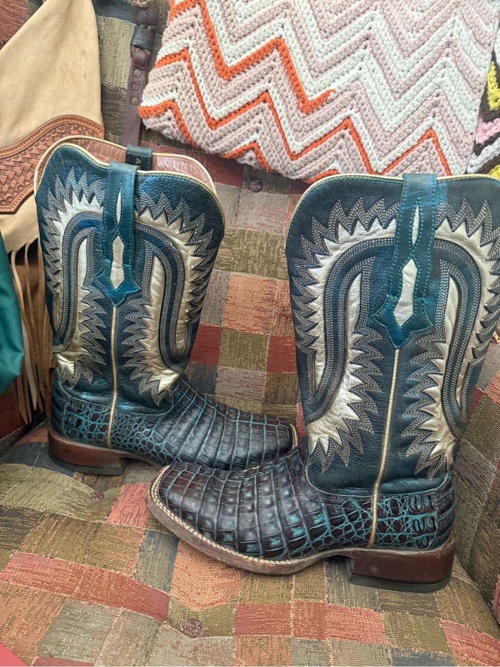 Ariat Silverado Caiman Belly Teal and Gold Great Condition Cowboy Boots